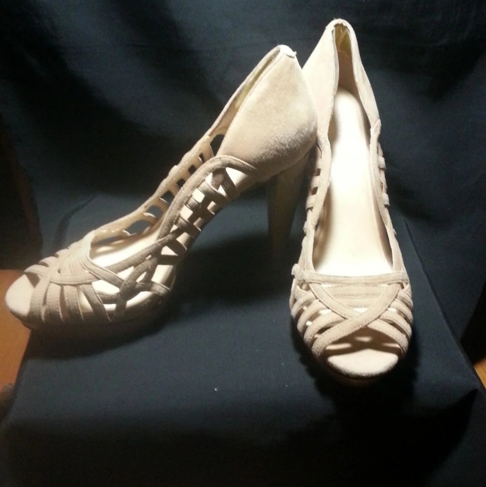Nine West Taupe Stilleto's